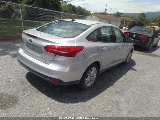 Ford FOCUS SE 2016 1FADP3F26GL345619 Image 4