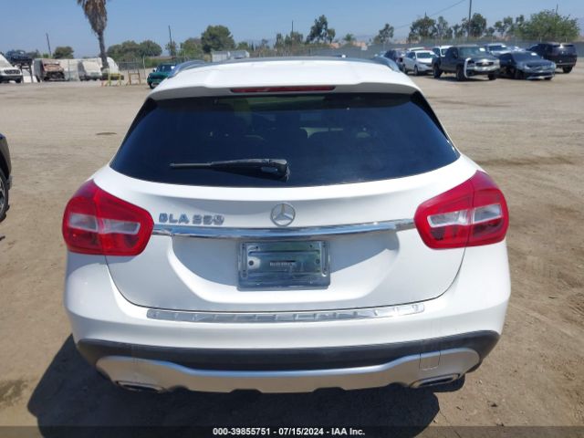 WDCTG4EBXKU009501 Mercedes-Benz GLA 250