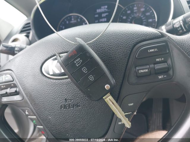 KNAFX4A68G5476619 KIA FORTE LX