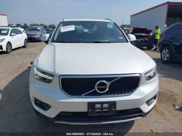 YV4162UK8M2499552 Volvo Xc40 T5 Momentum