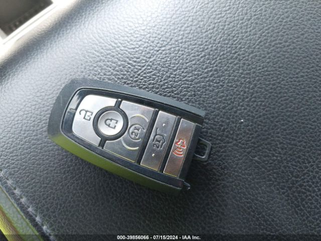 1FMJU1HT4JEA30177 Ford Expedition Xlt
