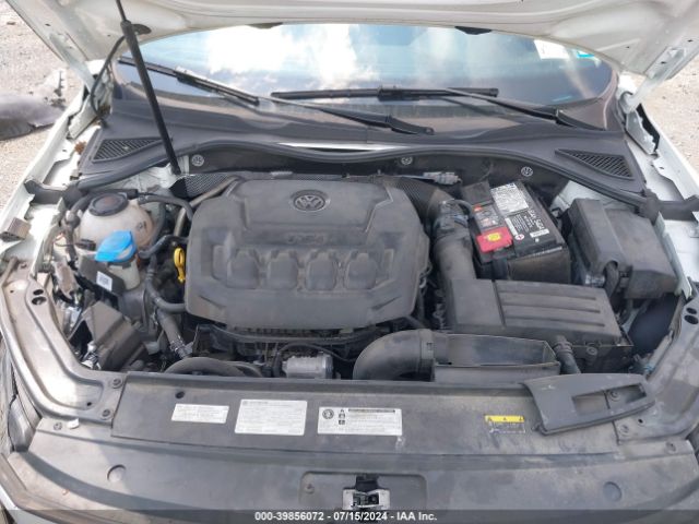 1VWBA7A32JC030802 Volkswagen Passat 2.0t Se