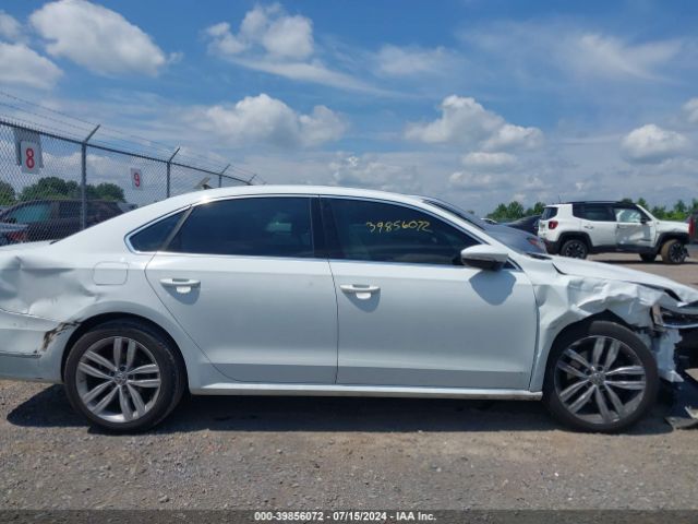 1VWBA7A32JC030802 Volkswagen Passat 2.0t Se