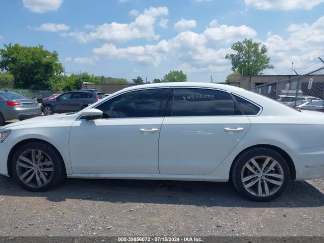 1VWBA7A32JC030802 Volkswagen Passat 2.0t Se