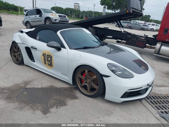 2018 PORSCHE 718 BOXSTER WP0CB2A81JS228747 Photo 0