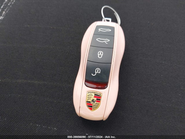 2018 PORSCHE 718 BOXSTER WP0CB2A81JS228747 Photo 10