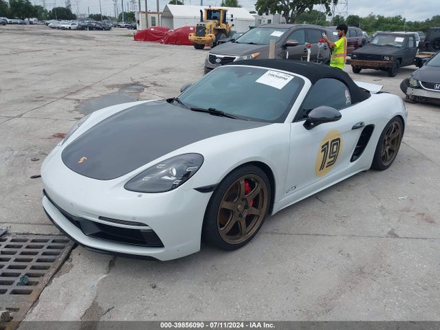 2018 PORSCHE 718 BOXSTER WP0CB2A81JS228747 Photo 1