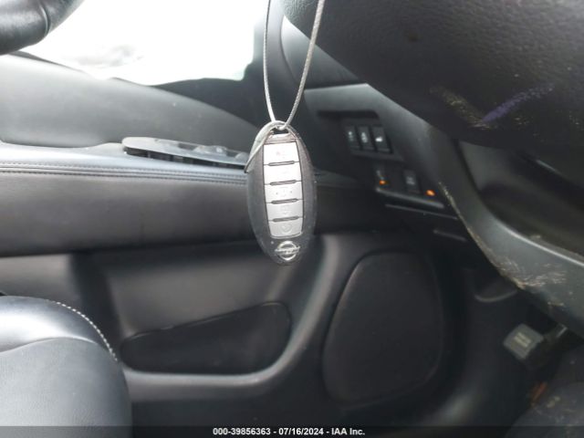5N1DR2MN5KC605296 Nissan Pathfinder Sl