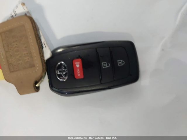 7MUCAABG4NV030753 Toyota Corolla Cross Le