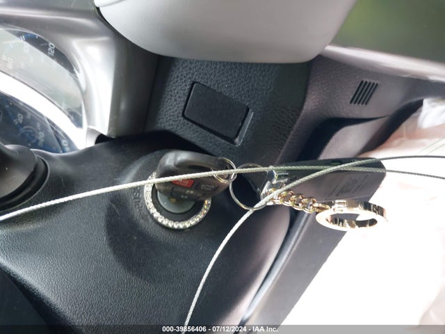 Toyota Rav4 Xle 2017 JTMRFREVXHJ706025 Image 11