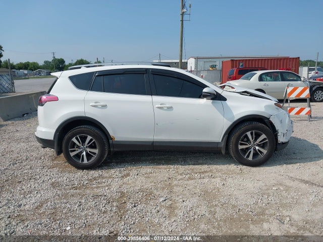 Toyota Rav4 Xle 2017 JTMRFREVXHJ706025 Image 13