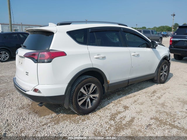 Toyota Rav4 Xle 2017 JTMRFREVXHJ706025 Image 4