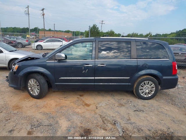 2C4RC1GG2ER133654 Chrysler Town & Country Limited