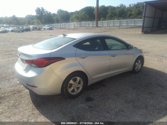 Hyundai ELANTRA SE 2015 5NPDH4AE1FH579748 Image 4