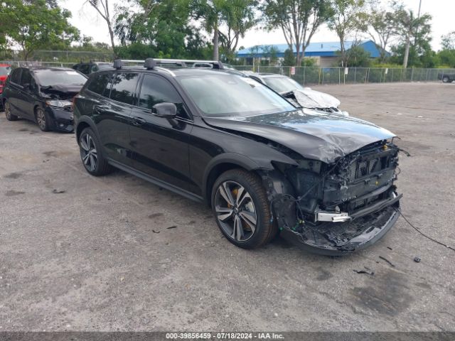 2024 VOLVO V60 CROSS COUNTRY YV4L12WY3R2137662