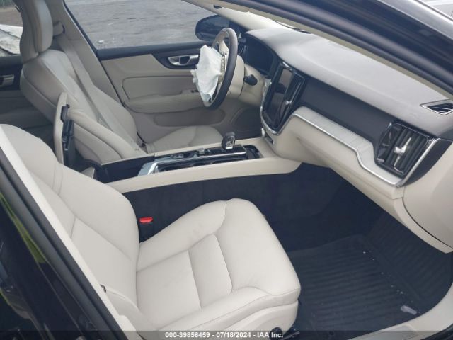 2024 VOLVO V60 CROSS COUNTRY YV4L12WY3R2137662 Photo 4
