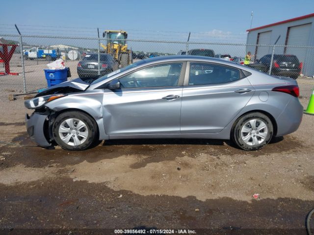 5NPDH4AE2GH767258 Hyundai ELANTRA SE