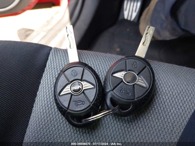 2005 MINI COOPER S WMWRE33505TL10332 Photo 10