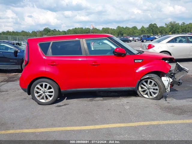 KIA SOUL + 2018 KNDJP3A53J7572121 Image 13