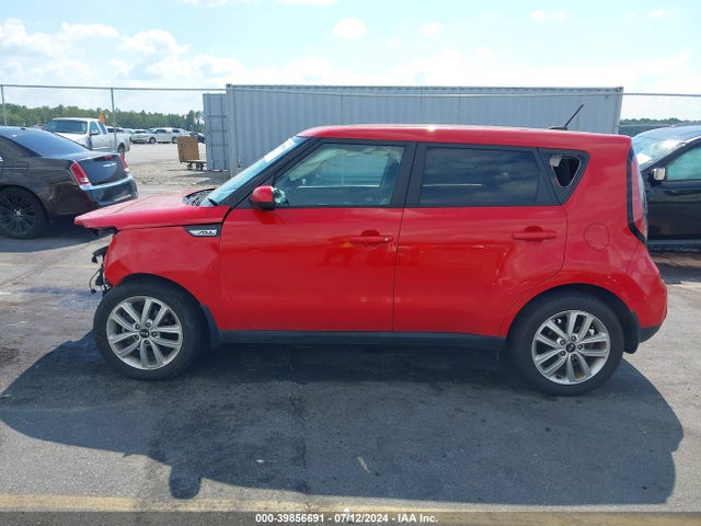 KIA SOUL + 2018 KNDJP3A53J7572121 Image 14