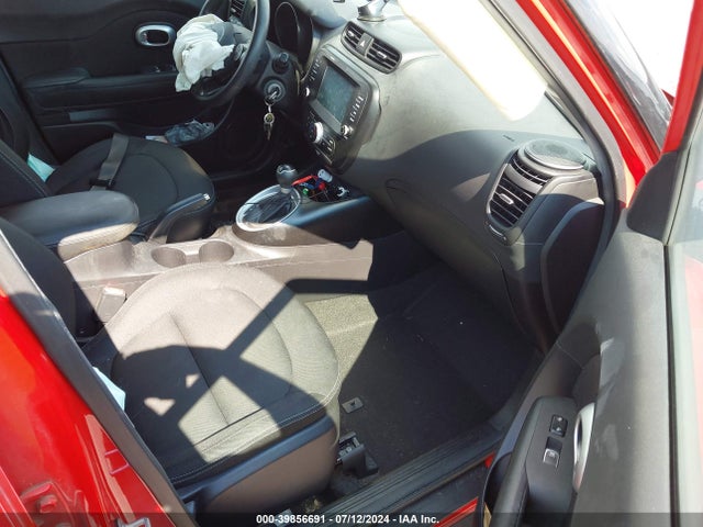 KIA SOUL + 2018 KNDJP3A53J7572121 Image 5