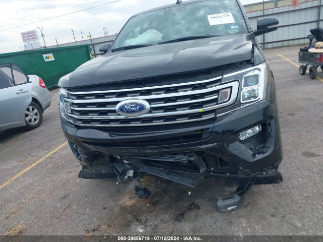 1FMJU1HT8KEA12069 Ford Expedition Xlt
