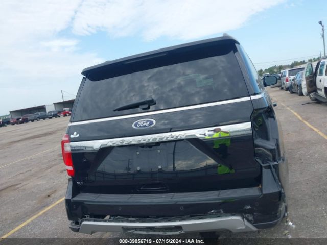 1FMJU1HT8KEA12069 Ford Expedition Xlt