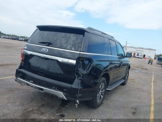 1FMJU1HT8KEA12069 Ford Expedition Xlt