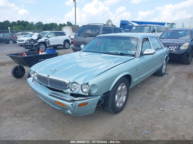 2001 JAGUAR XJ8 SAJDA24C81LF25049 Photo 1