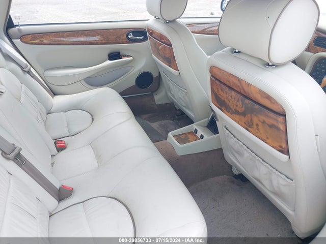 2001 JAGUAR XJ8 SAJDA24C81LF25049 Photo 7