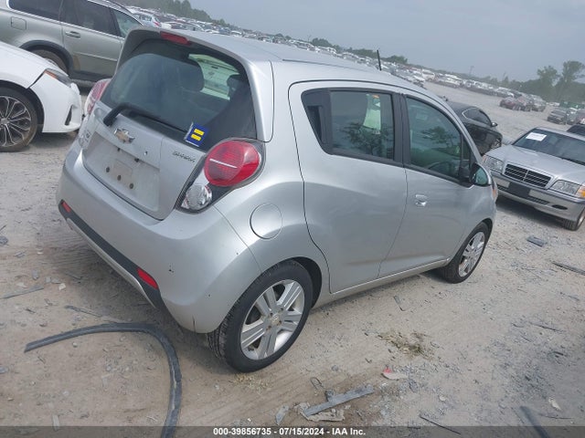 Chevrolet Spark 1lt Auto 2014 KL8CD6S99EC537013 Image 4