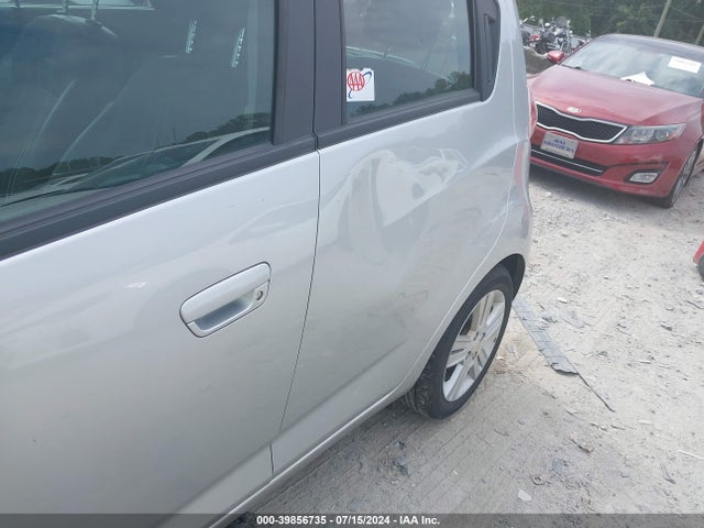 Chevrolet Spark 1lt Auto 2014 KL8CD6S99EC537013 Image 6