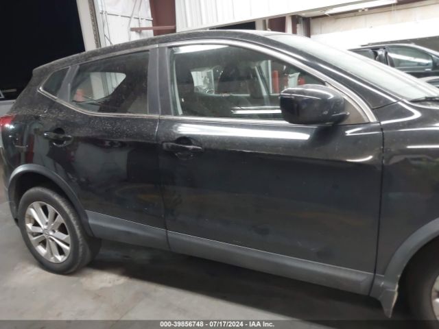 JN1BJ1CP7JW105947 Nissan Rogue Sport S