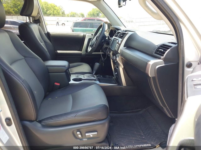 Toyota 4runner Sr5 Premium 2018 JTEZU5JR5J5182218 Image 5