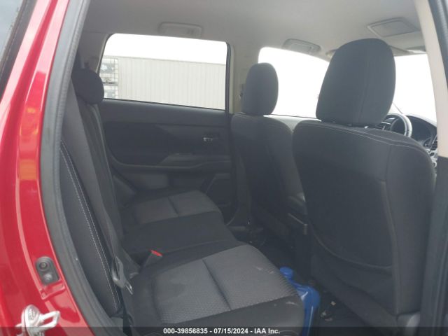 JA4AZ3A36JZ036514 Mitsubishi Outlander Se