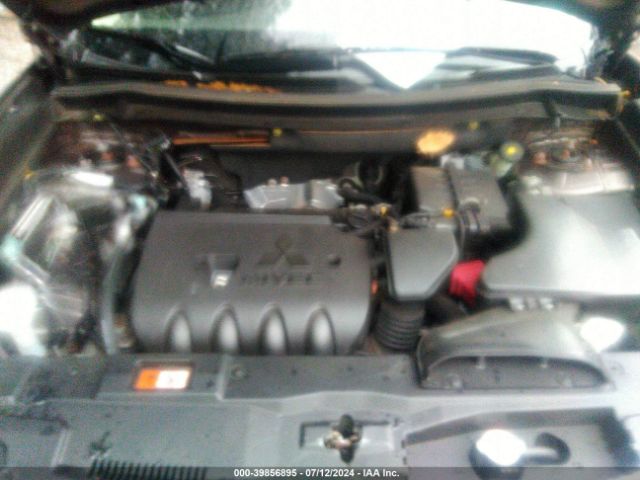 JA4AZ3A3XGZ064454 Mitsubishi Outlander Se