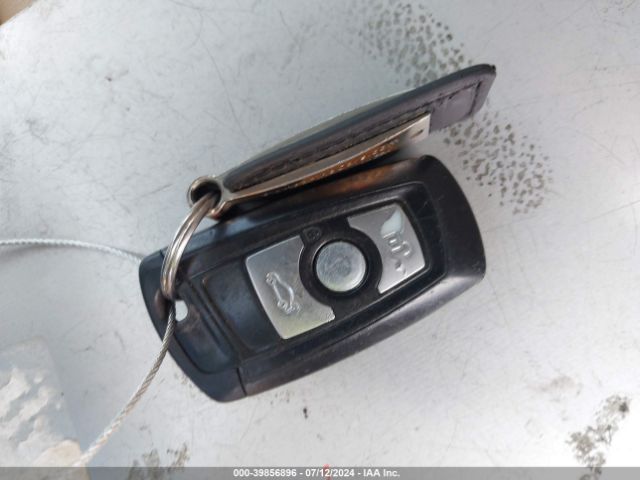 WBA3B1C58FK137038 BMW 320i