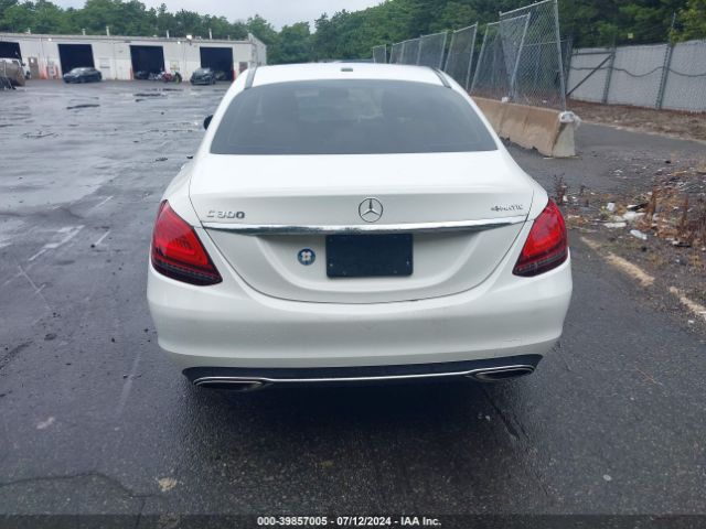 55SWF8EB4KU286195 Mercedes-Benz C 300 4matic