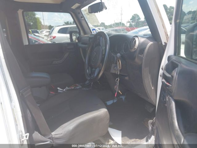 1C4BJWKG1HL513349 Jeep Wrangler Unlimited Sport Rhd 4x4