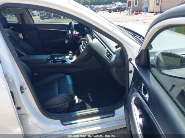 KMTG64LA8LU056369 Genesis G70 2.0t Rwd