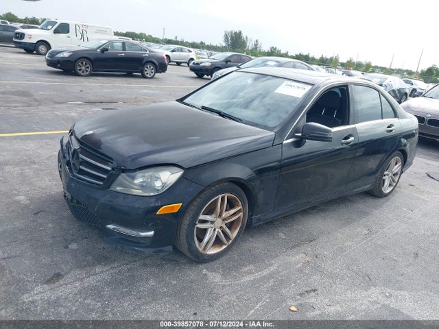 WDDGF8AB7EG174096 Mercedes-Benz C 300 Luxury 4matic/sport 4matic