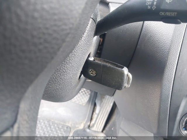 3VW2K7AJ8EM421937 Volkswagen Jetta 2.0l S