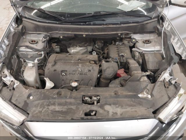 JA4AP3AW0JU015526 Mitsubishi Outlander Sport 2.4 Se