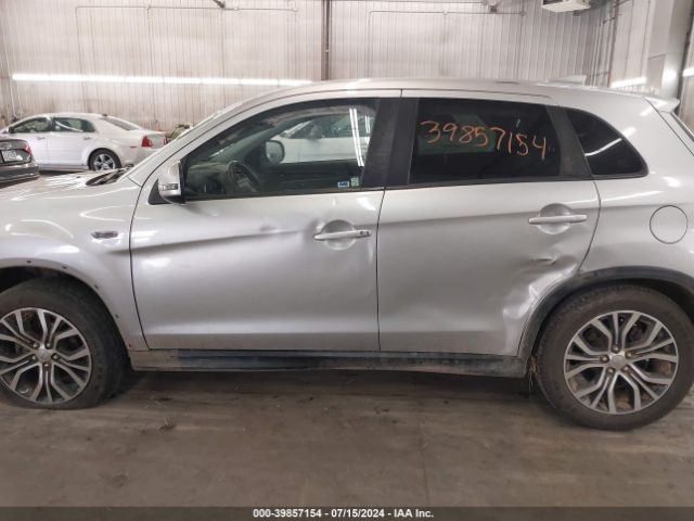 JA4AP3AW0JU015526 Mitsubishi Outlander Sport 2.4 Se