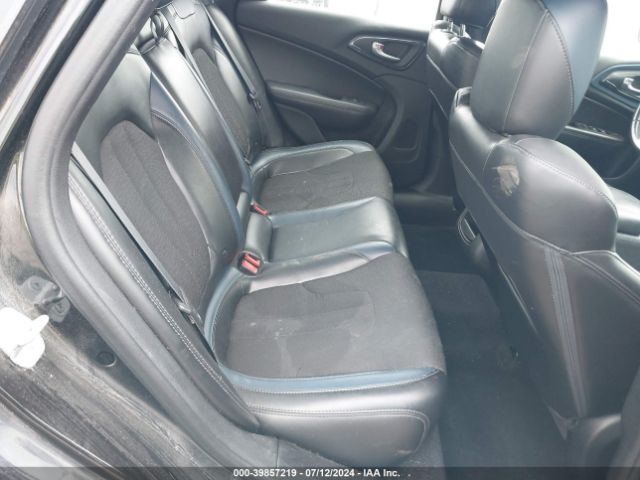 1C3CCCBB4FN537670 Chrysler 200 S