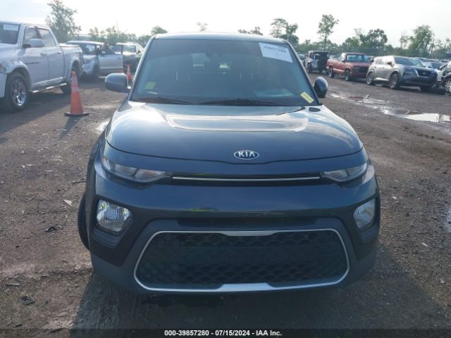 KNDJ23AU8L7733927 KIA SOUL S