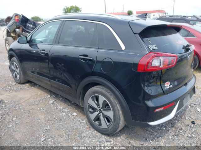 KNDCC3LC9H5065665 KIA NIRO EX