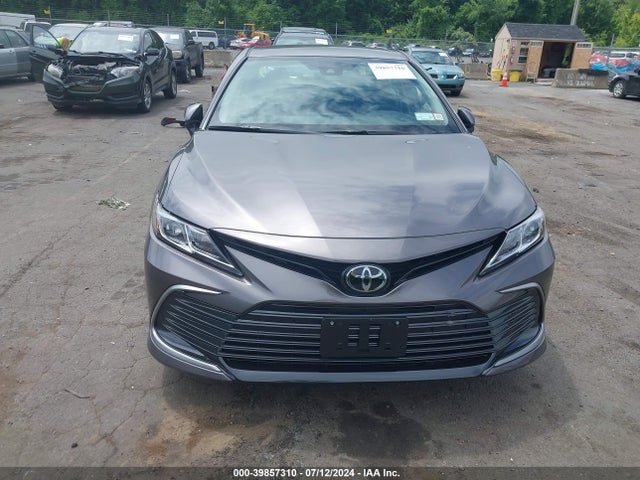 4T1C11BK7RU114867 Toyota CAMRY LE