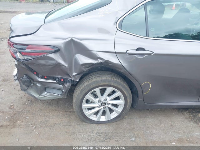 4T1C11BK7RU114867 Toyota CAMRY LE