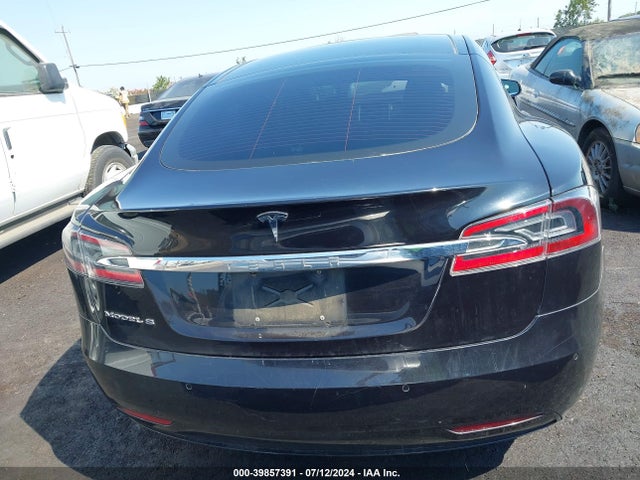 Tesla Model S 60/70/75/85 2016 5YJSA1E13GF155263 Image 16